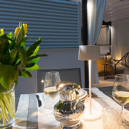 Dc Domus Charme * Палермо